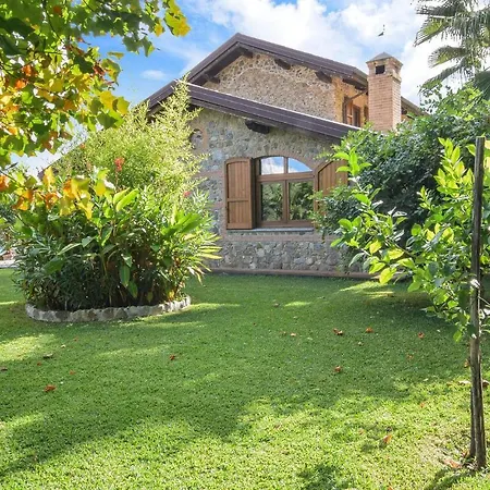 Nice In W/ Outdoor Swimming Pool, Sauna And 4 Bedrooms Montepaone