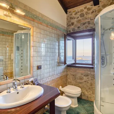 Nice In W/ Outdoor Swimming Pool, Sauna And 4 Bedrooms